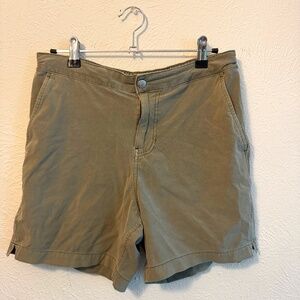 Buck Mason 6” Deck Shorts - Vintage Olive size 28